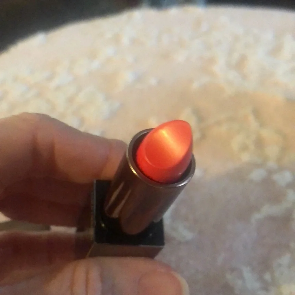 Laura Mercier lipstick - Picture 4 of 8